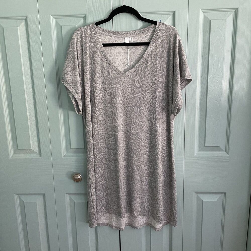 Bare Necessities Short Sleeve Sleep Dress Chemise Nightgown Python Women’s Large